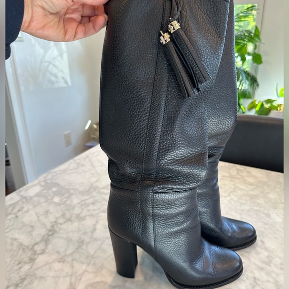 Gucci tall black boots with gold detailing - Picture 2 of 12